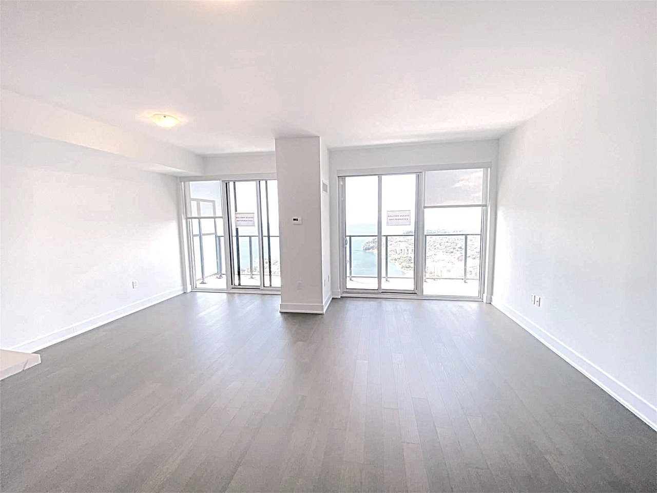 30 Shore Breeze Dr Unit: 5708