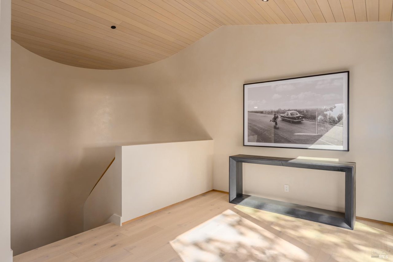 1438 Ridge Valley Road