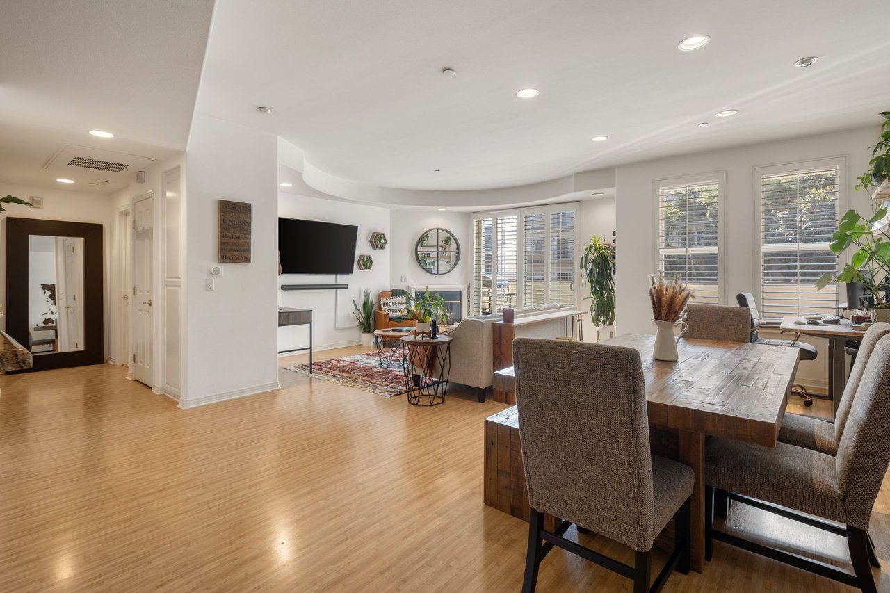 4400 Cartwright Ave Unit: 102, Toluca Lake