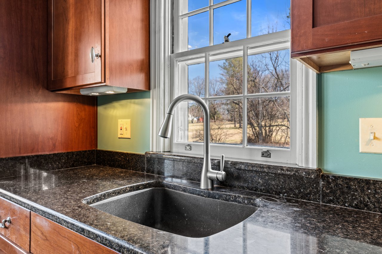 2016 Stonesthrow Road