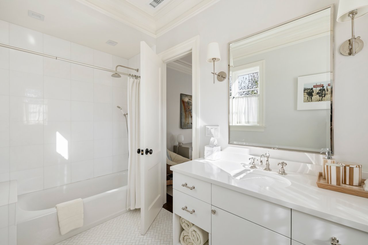 100 Bay Steet, Sag Harbor
