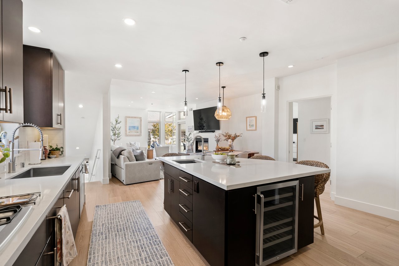 OCEANSIDE BEACH HOUSE