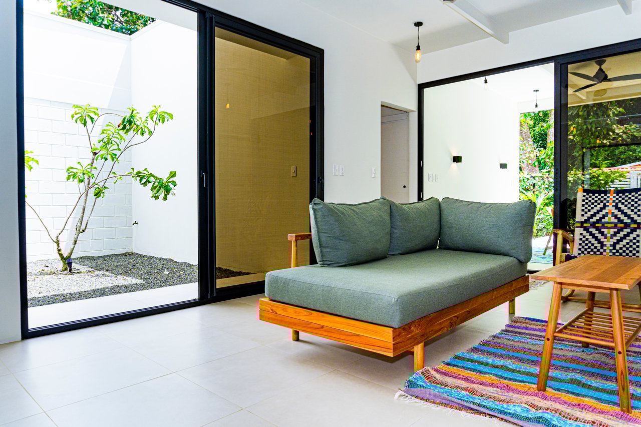 Modern Elegance Meets Tropical Lifestyle in Uvita