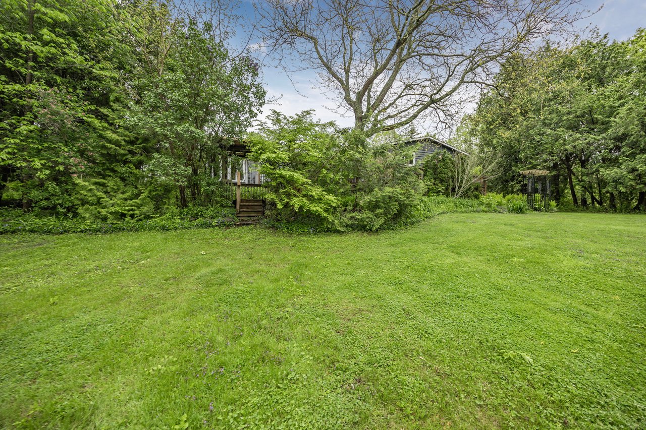 55 Old Church Road, King