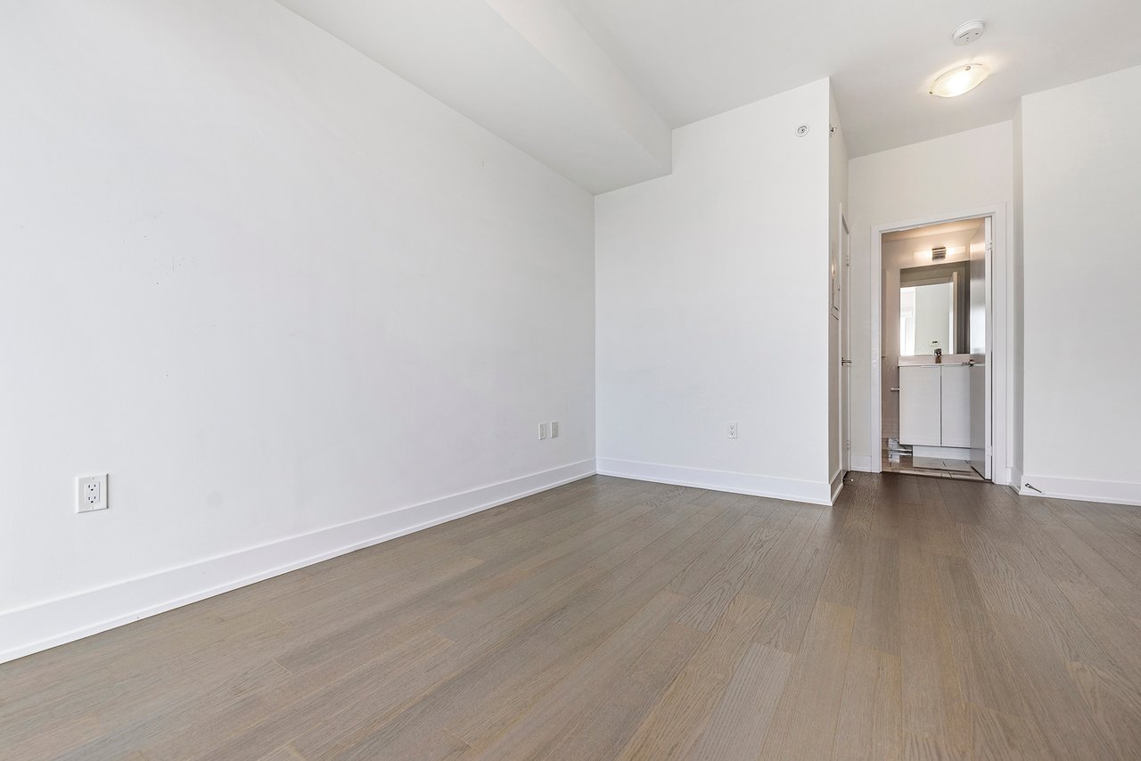30 Shore Breeze Dr Unit: 5708