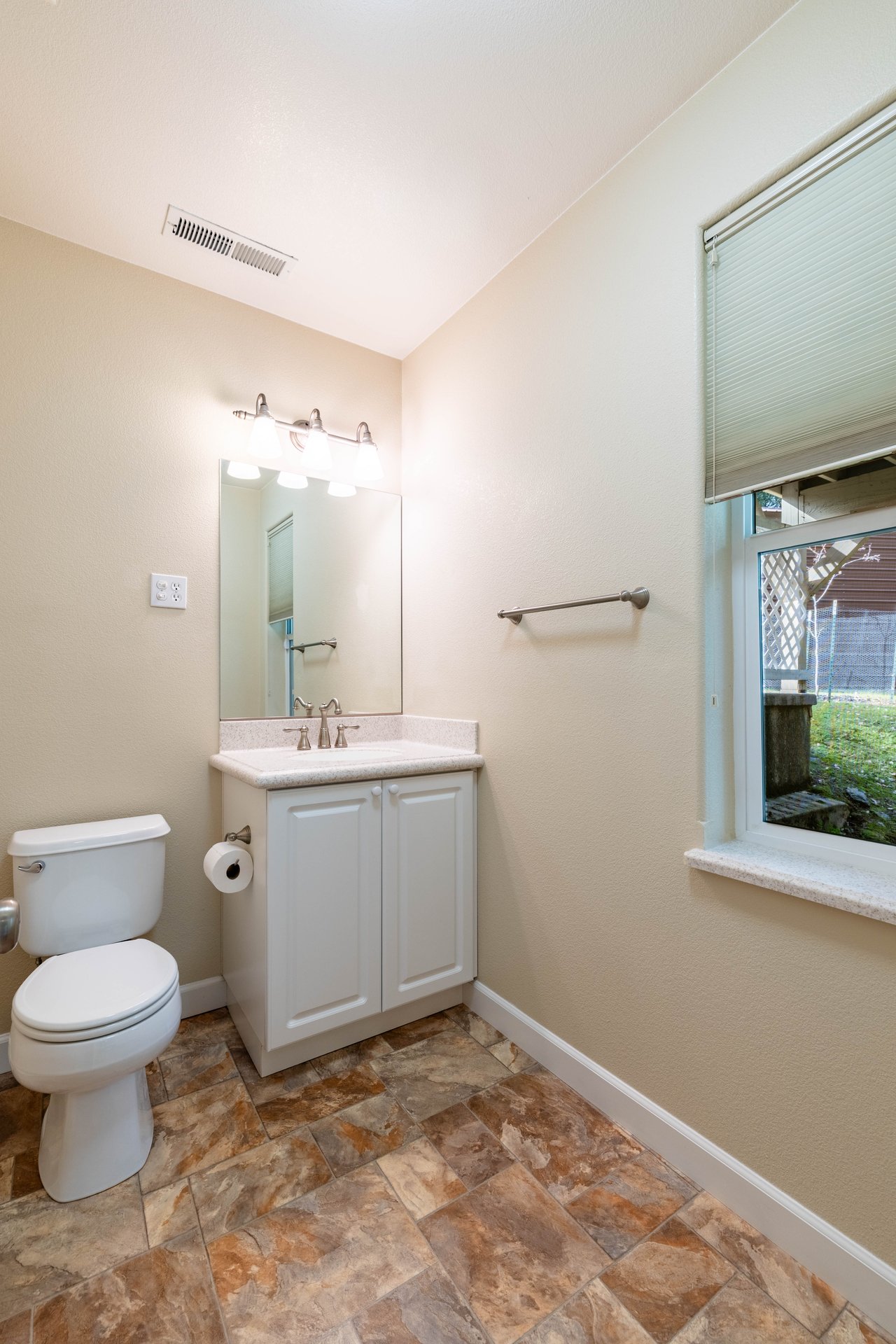 Pine Grove Beauty-Peace and Tranquility 