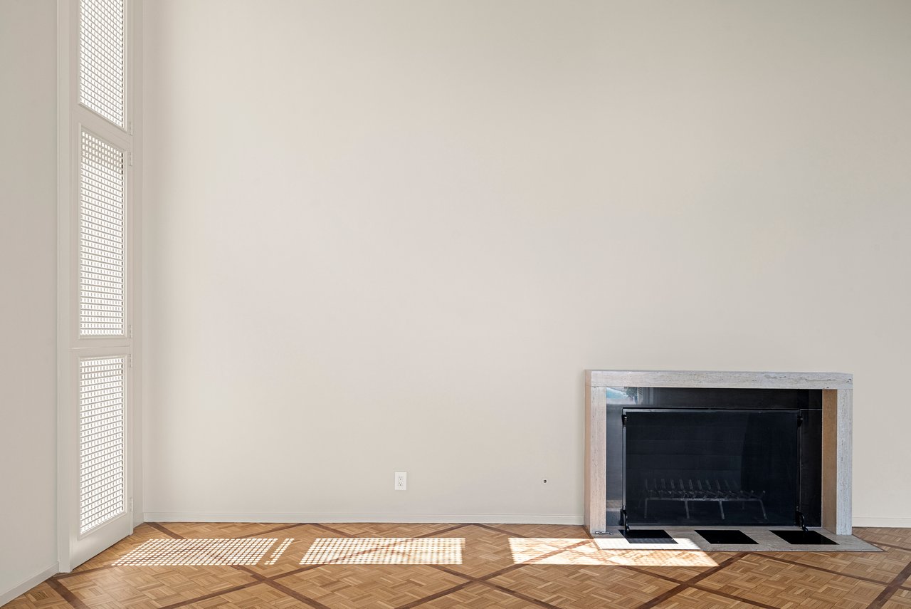 9032 Thrasher Ave, sunset strip