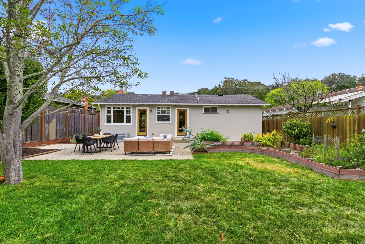 1112 Escalero Avenue