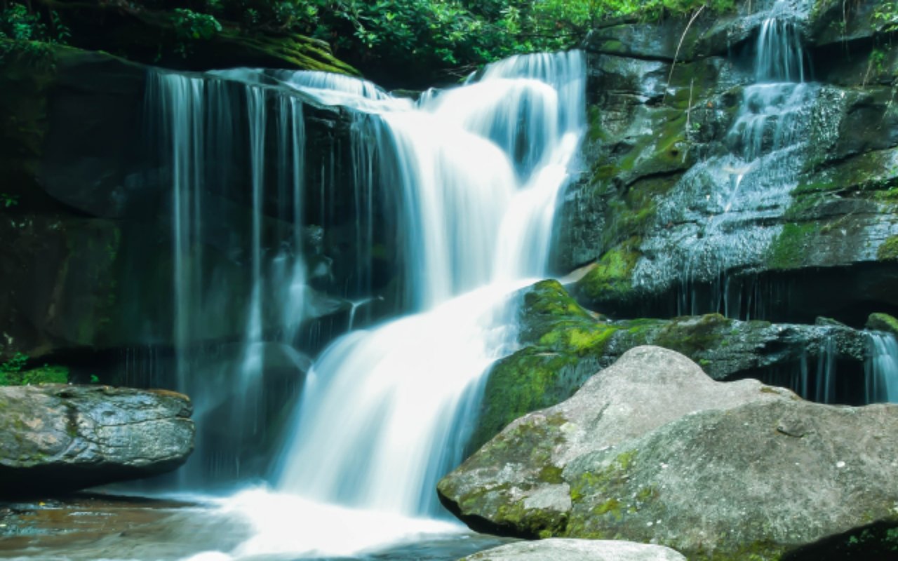 Waterfall Hikes Near Charlotte