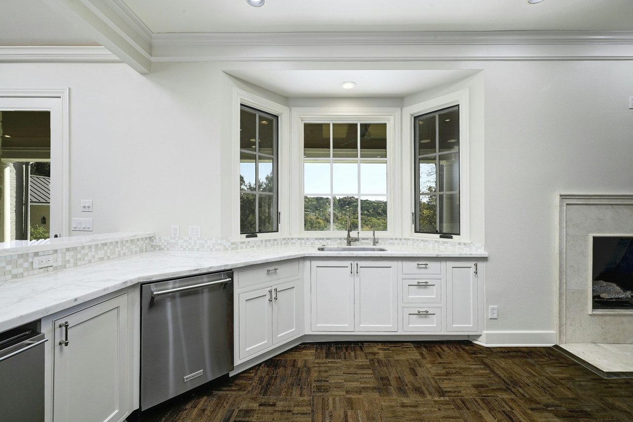 Coming Soon in Barton Creek!