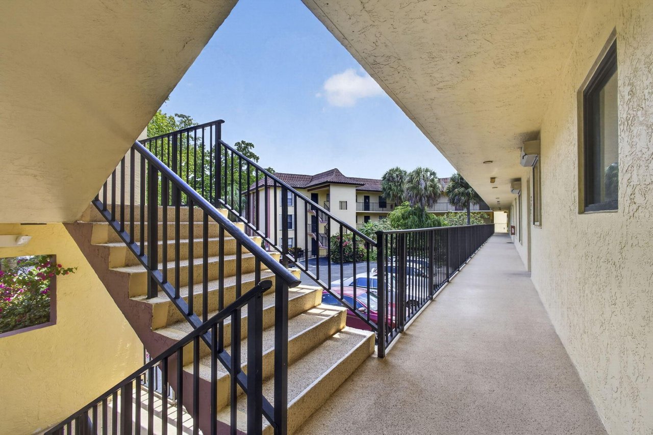 327 Southwind Drive, 203