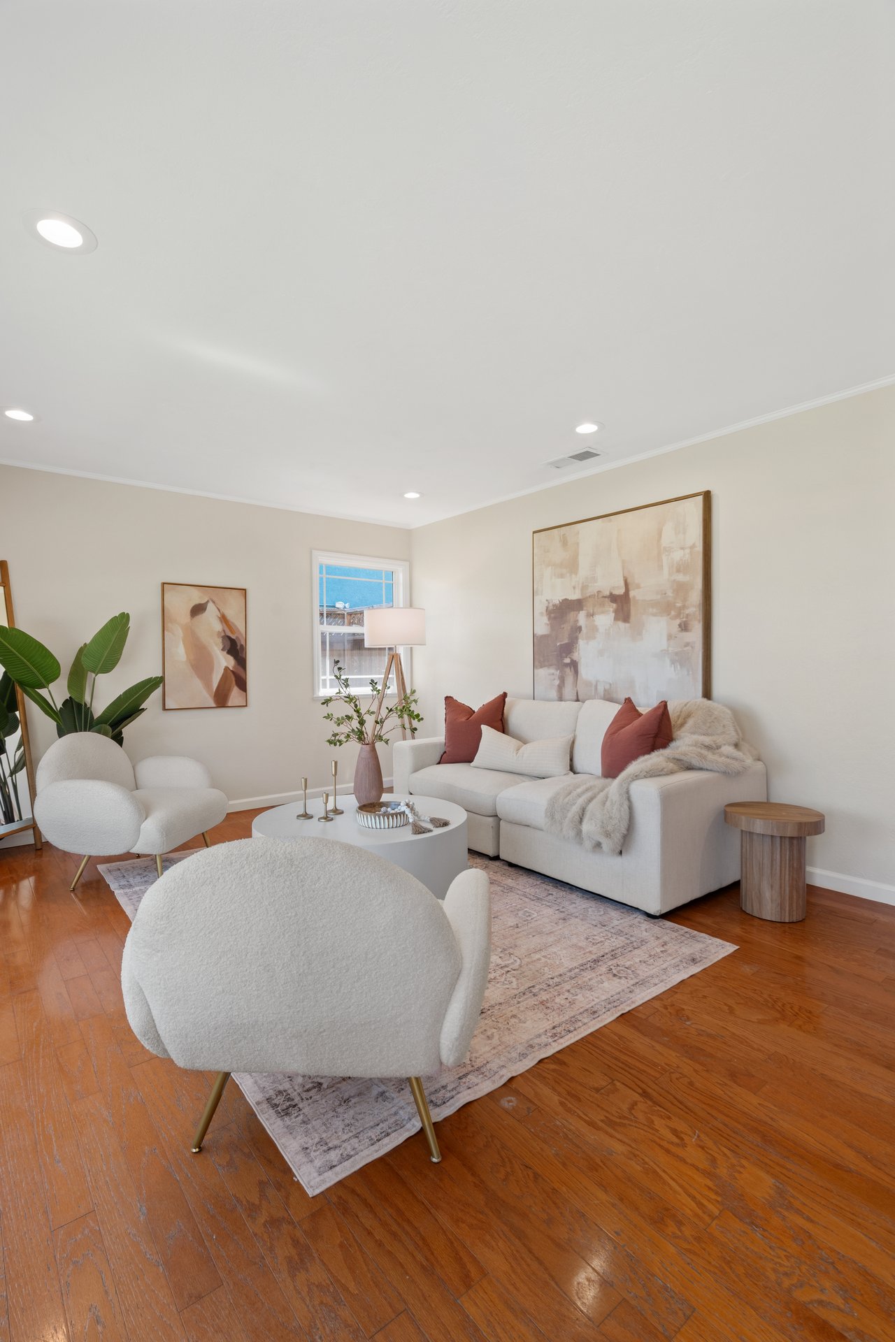 2546 Amethyst Drive