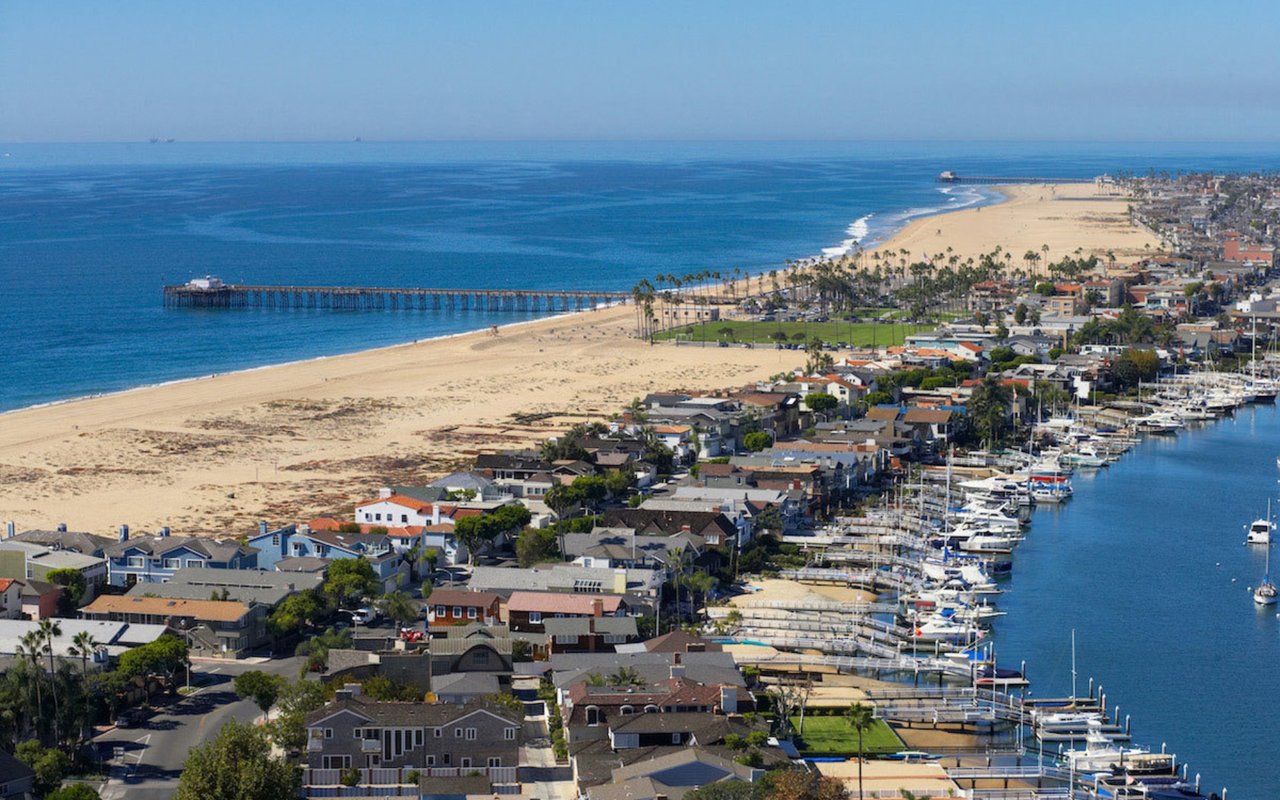 Jacqueline Thompson Editorial with BlueDoor Magazine in December 2021