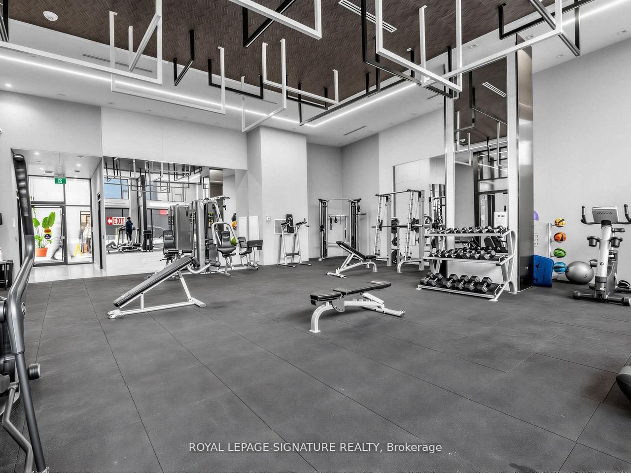 J. DAVIS HOUSE PENTHOUSE 