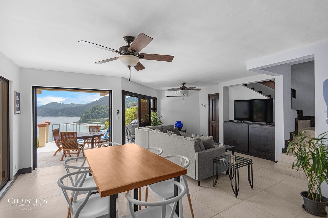Oceanview Apartment in Faro Escondido