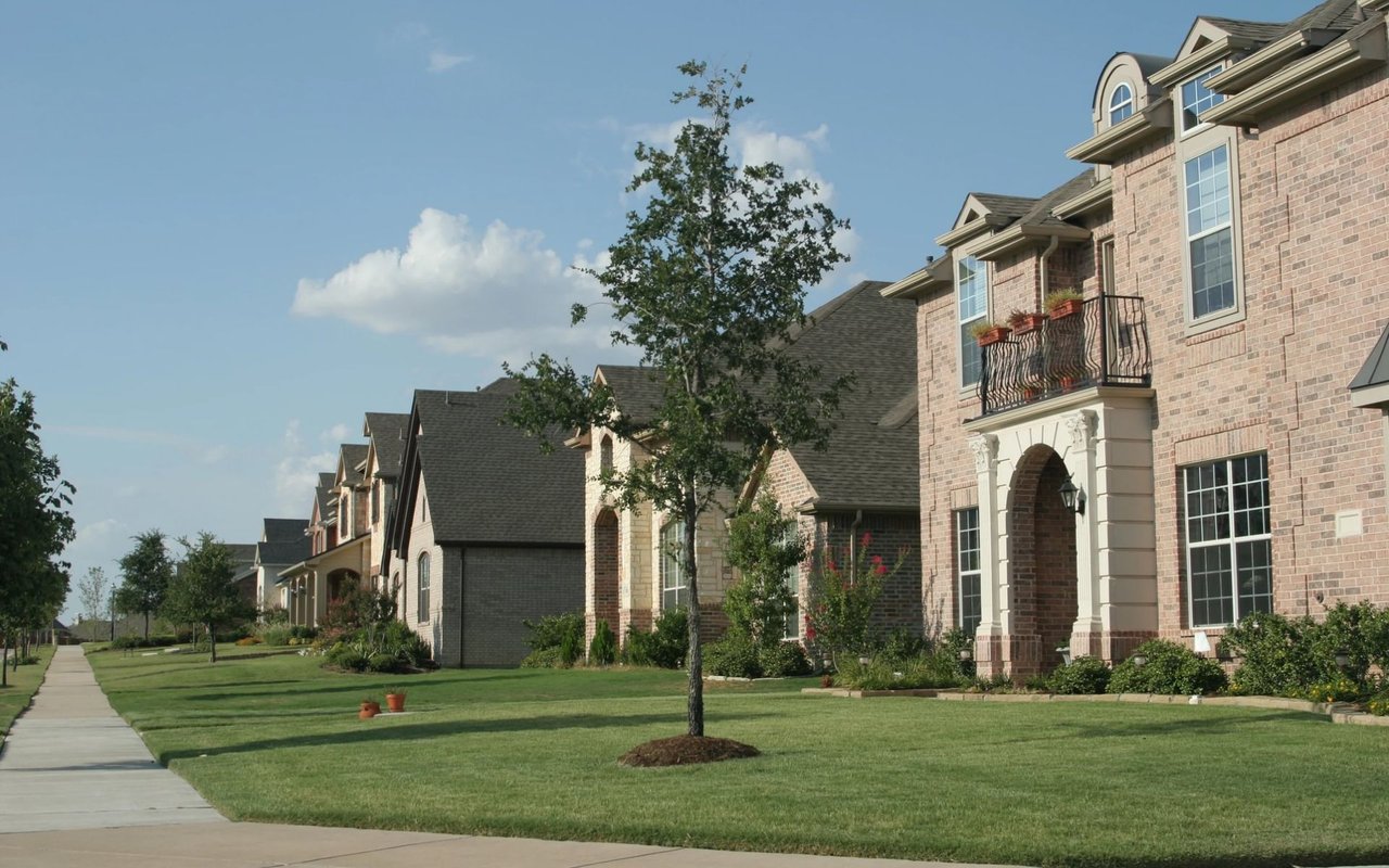 River Oaks