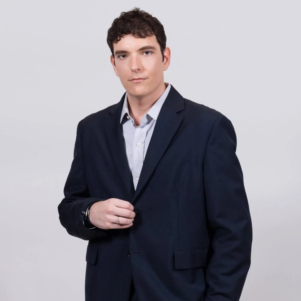 Sebastian Ferrari New York, NY Real Estate Agent Headshot
