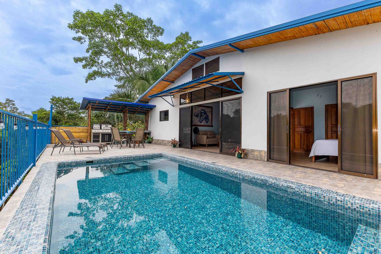 Private Gated Community Modern Luxury Villa Near Marina