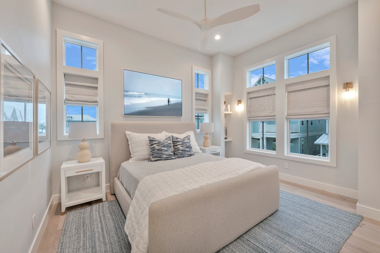 Barefoot Lane, 3476 Sq. Ft.