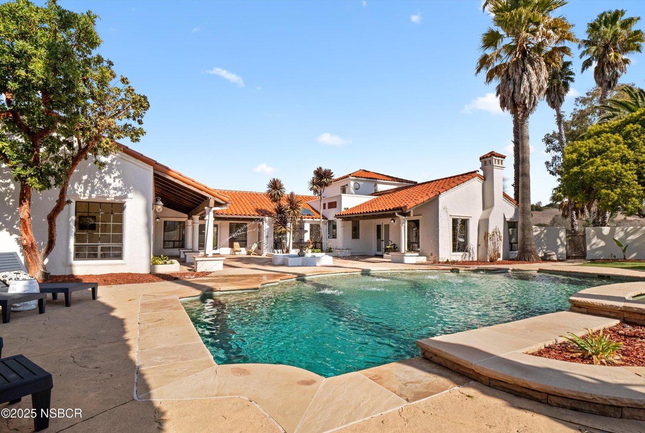 991 College Canyon Rd