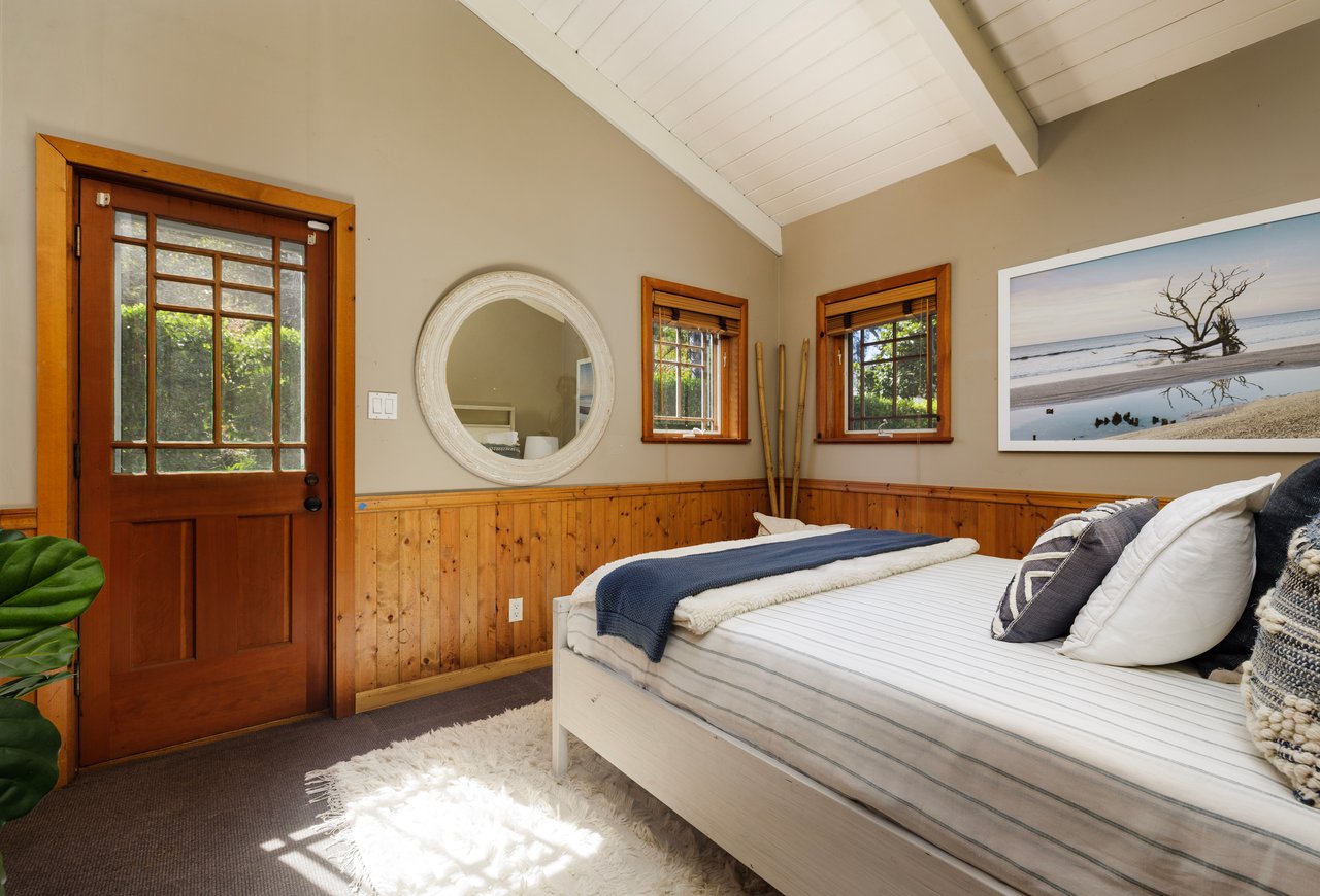 Four Bedroom Home Near Butterfly Beach