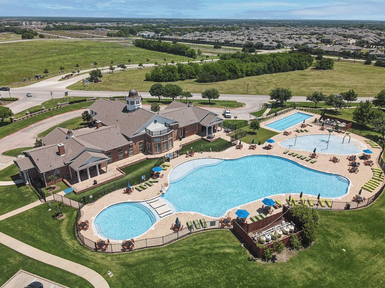 Woodcreek Neighborhood Guide: What Buyers Should Know