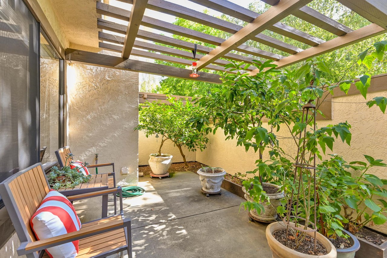 582 Churchill Downs Ct, Walnut Creek