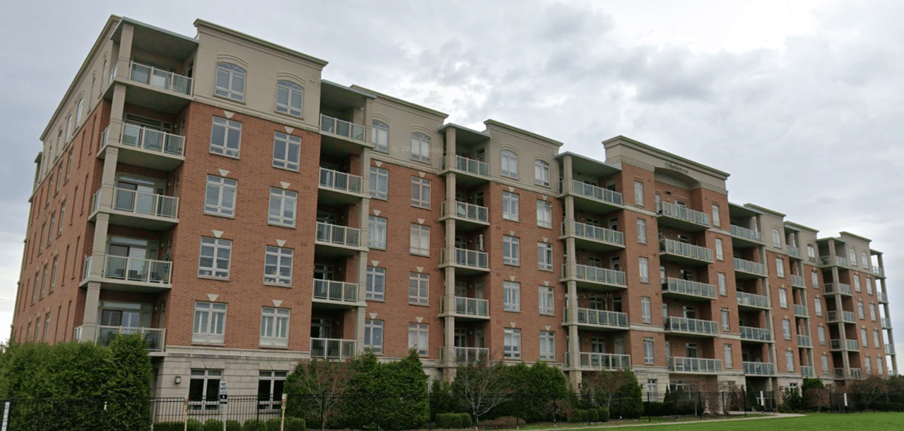 Appleby Woods: 1980 Imperial Way, Burlington, ON