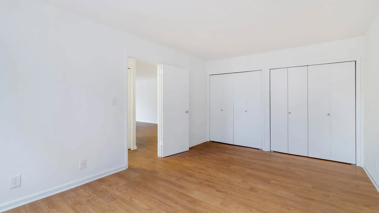 240 E 27th St 27G
