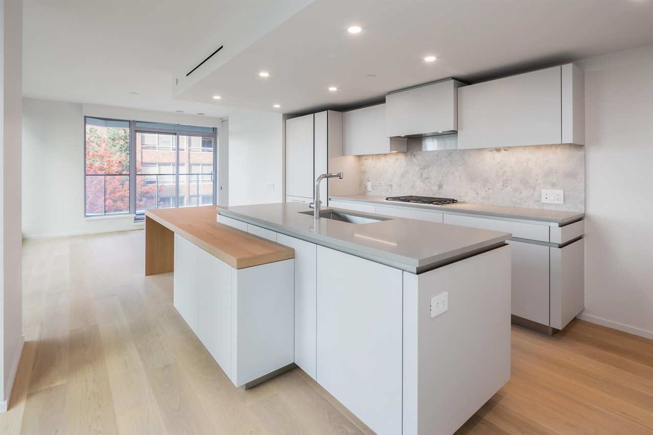 889 Pacific St, #503