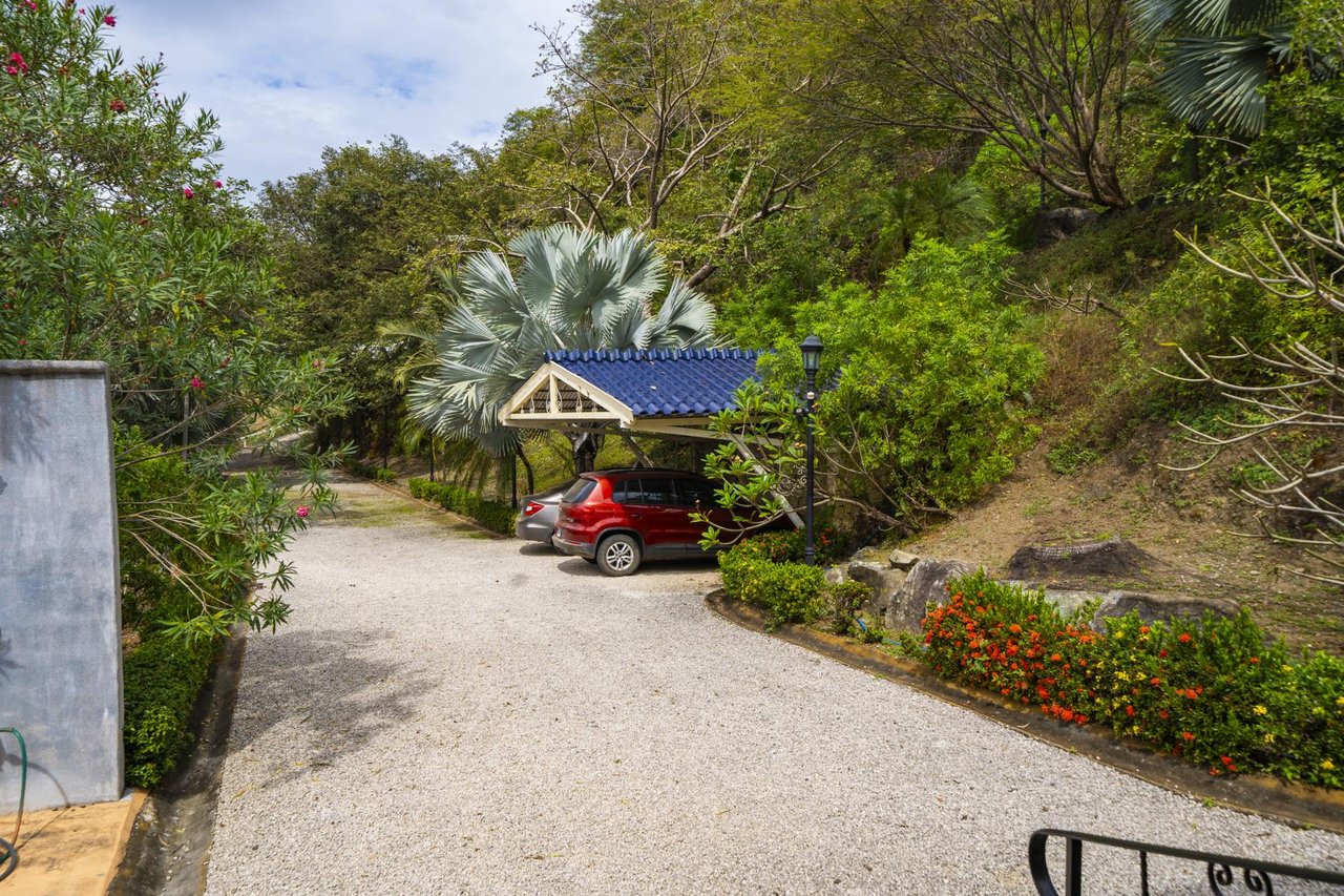Casa Nikita | 4-Bedroom Ocean View Villa with Pool Near Potrero Beach