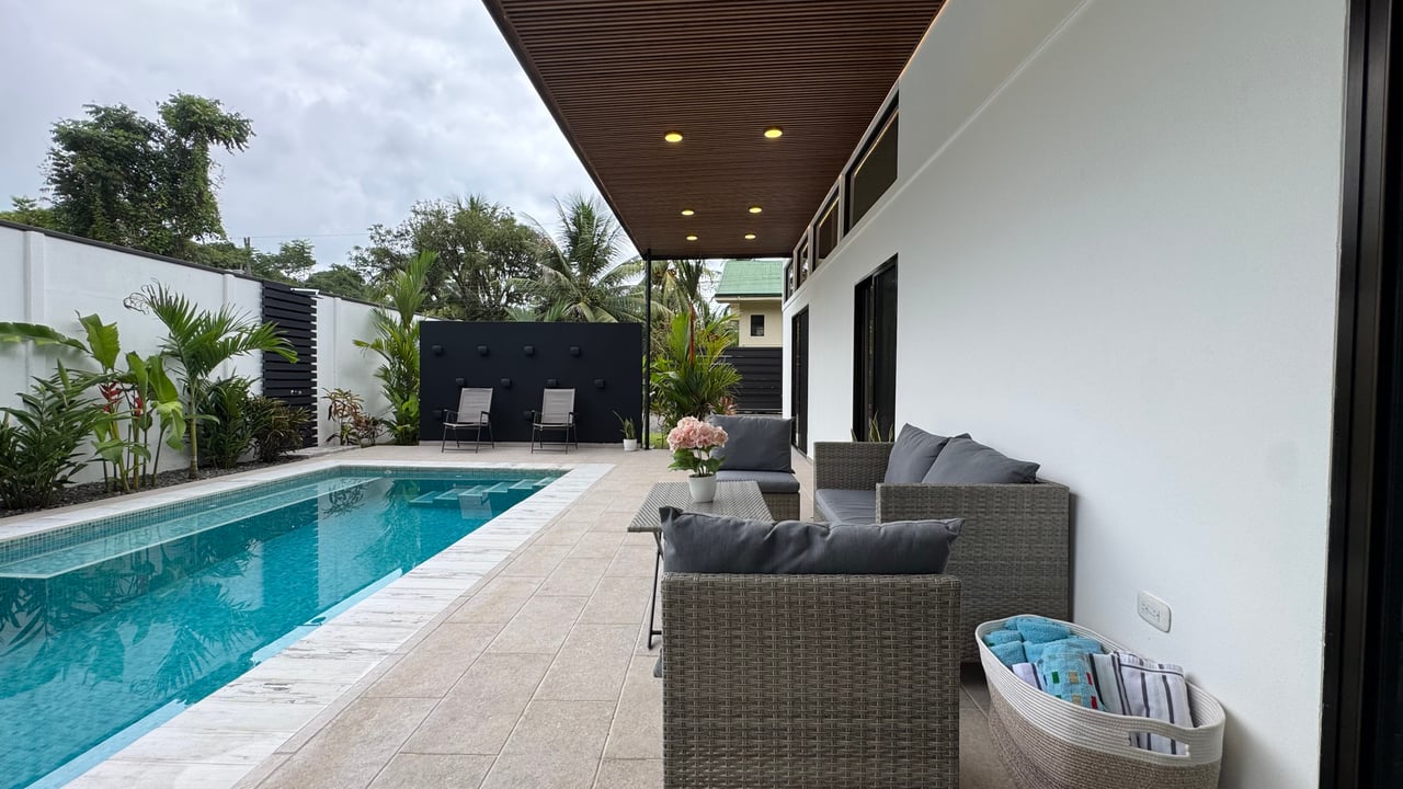 Villa Selva – Just Steps from the Chaman Beach 