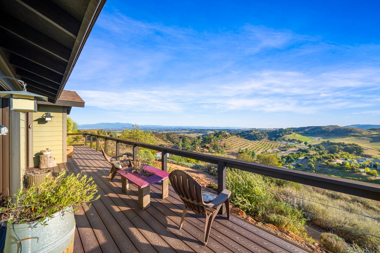 41005 Valle Vista