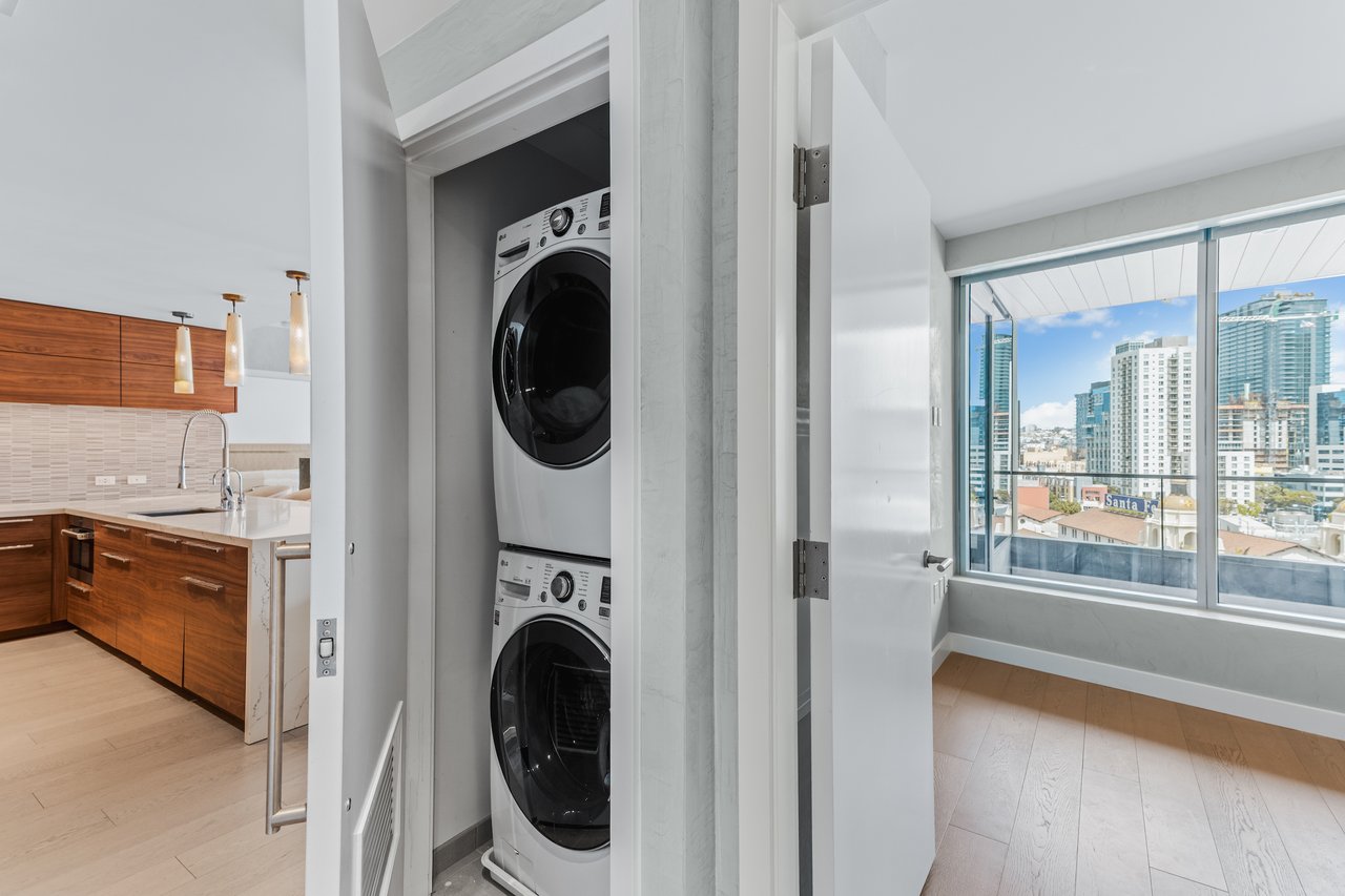 888 W E Street Unit 1106