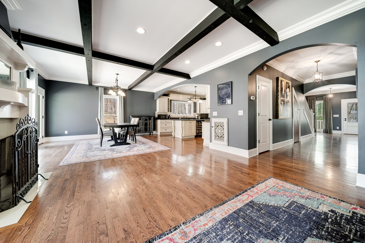 5432 Parker Branch Rd