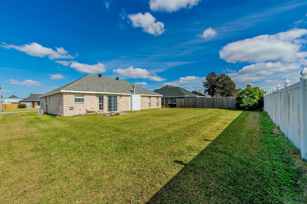 133 Tigerlily Dr