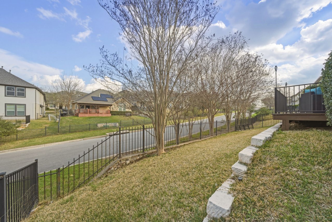 Elegantly Updated Lakeway Retreat w/ New Roof