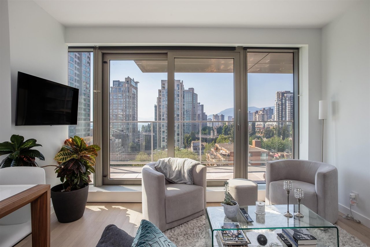 1480 Howe St, #1205