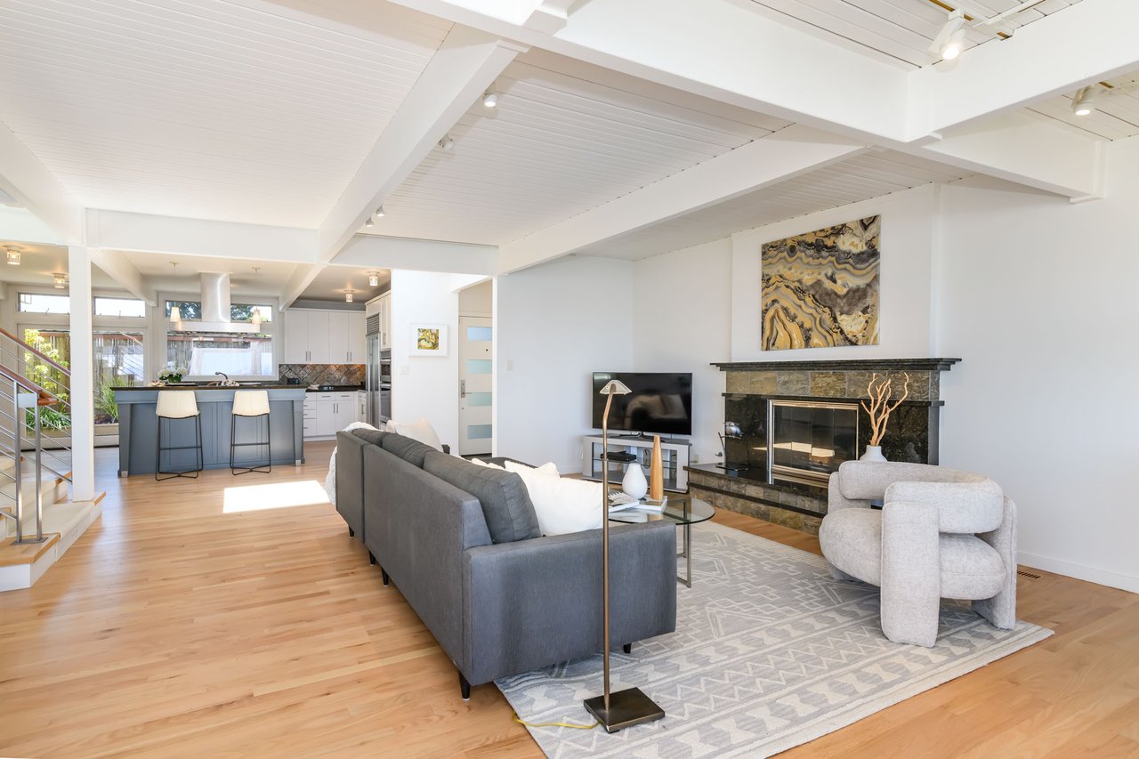 110 Cloud View Rd