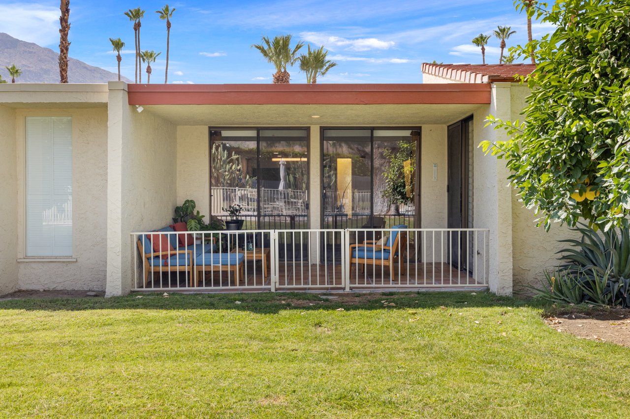 1041 S La Verne Way