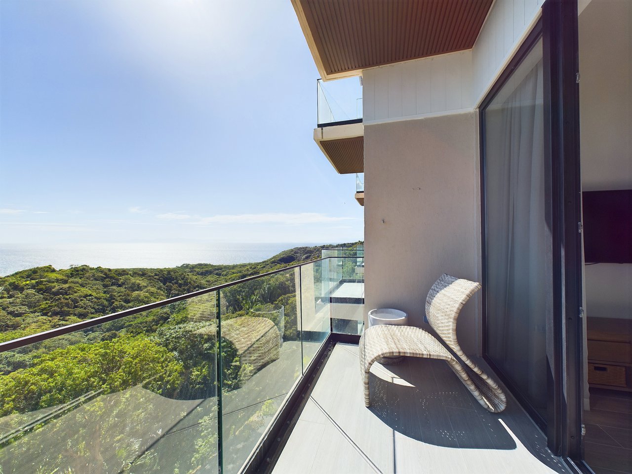 Arihini 502, West Bay