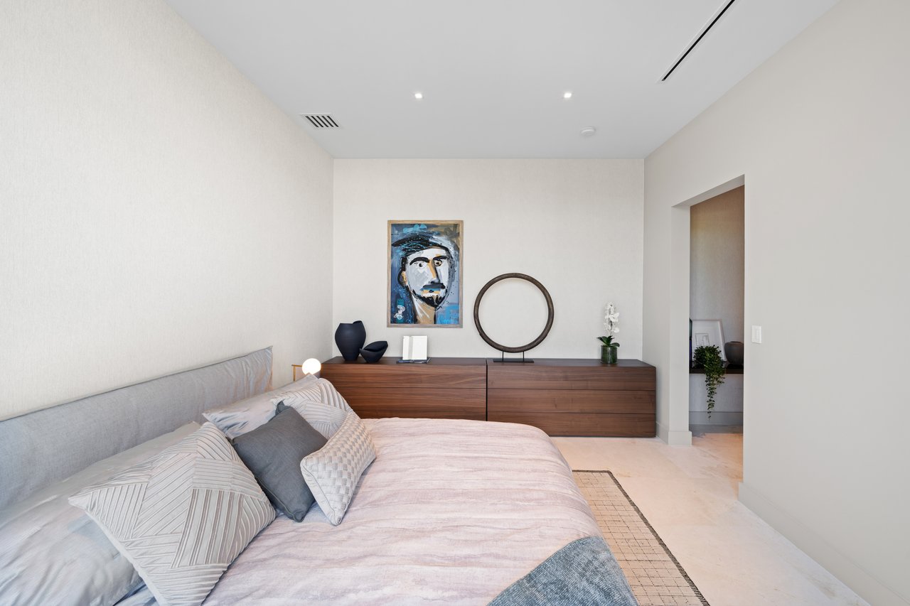 2950 NE 164th Street