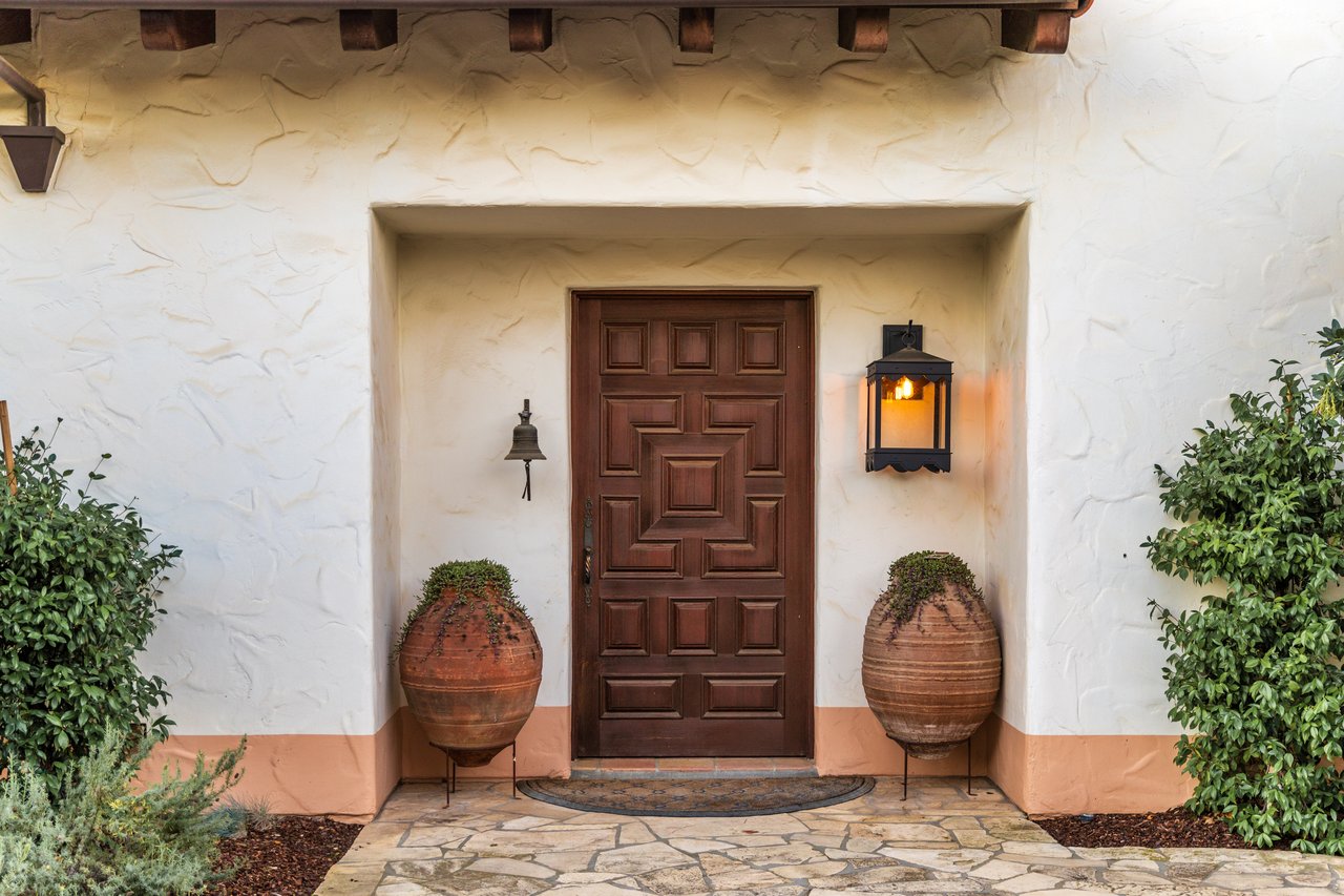 22 Acres of Timeless California Living