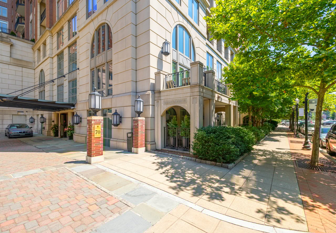 70 Forest Street