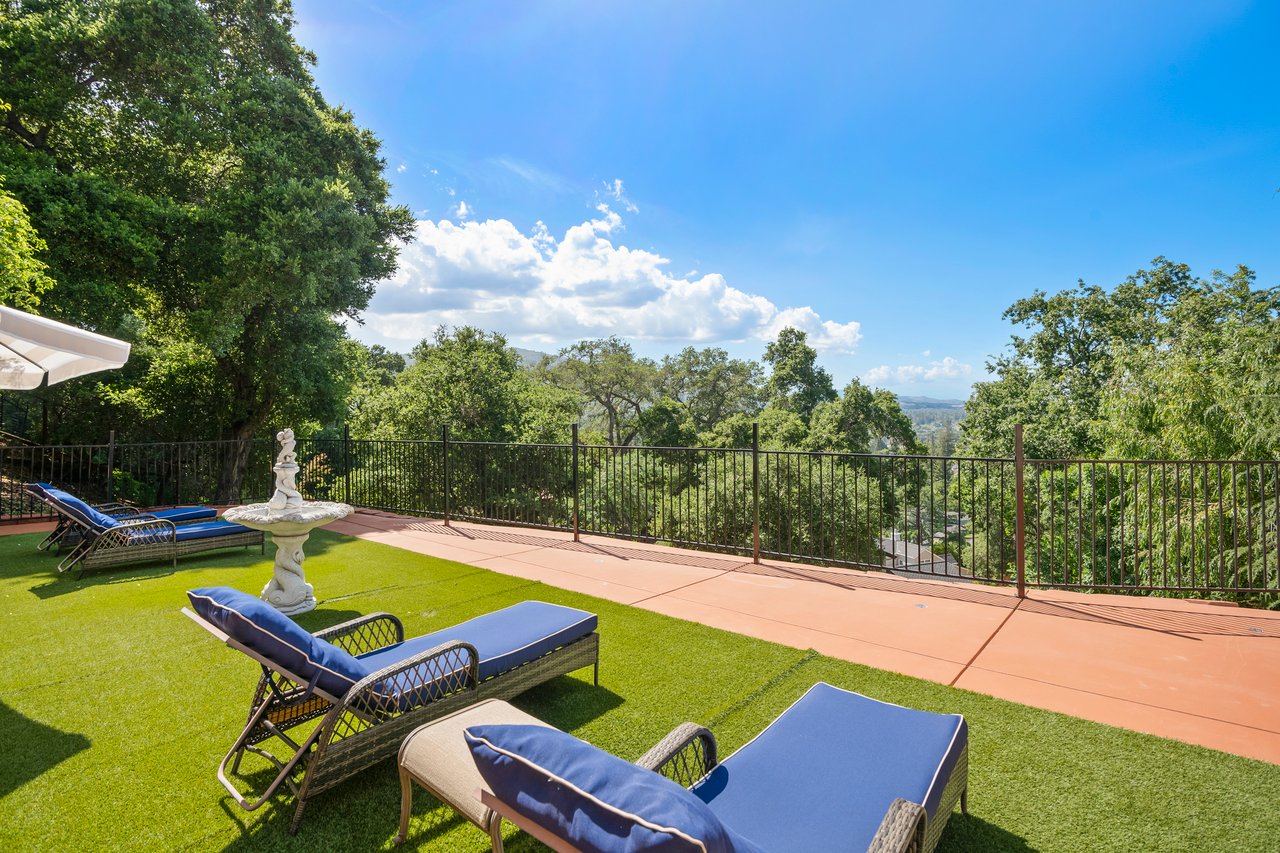 16840 Cypress Way