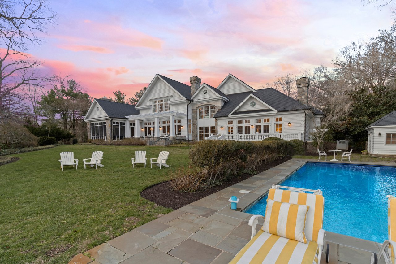 Silver Maple Manor