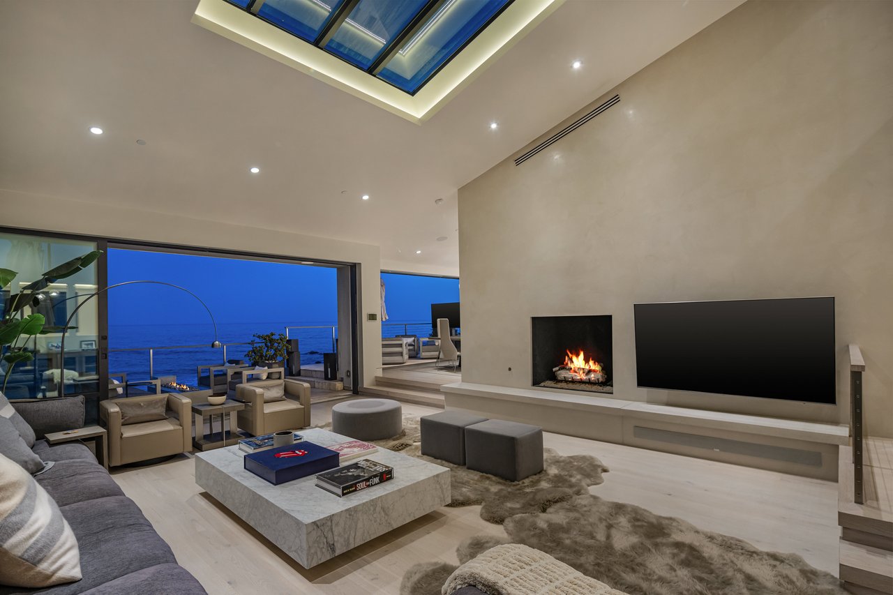 31504 Victoria Point Rd, Malibu