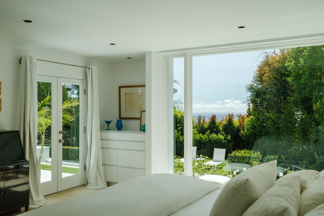 1558 Sunset Plaza Dr, Hollywood Hills