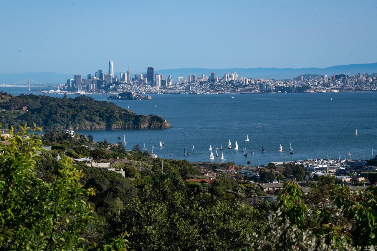 106 Mount Tiburon Rd