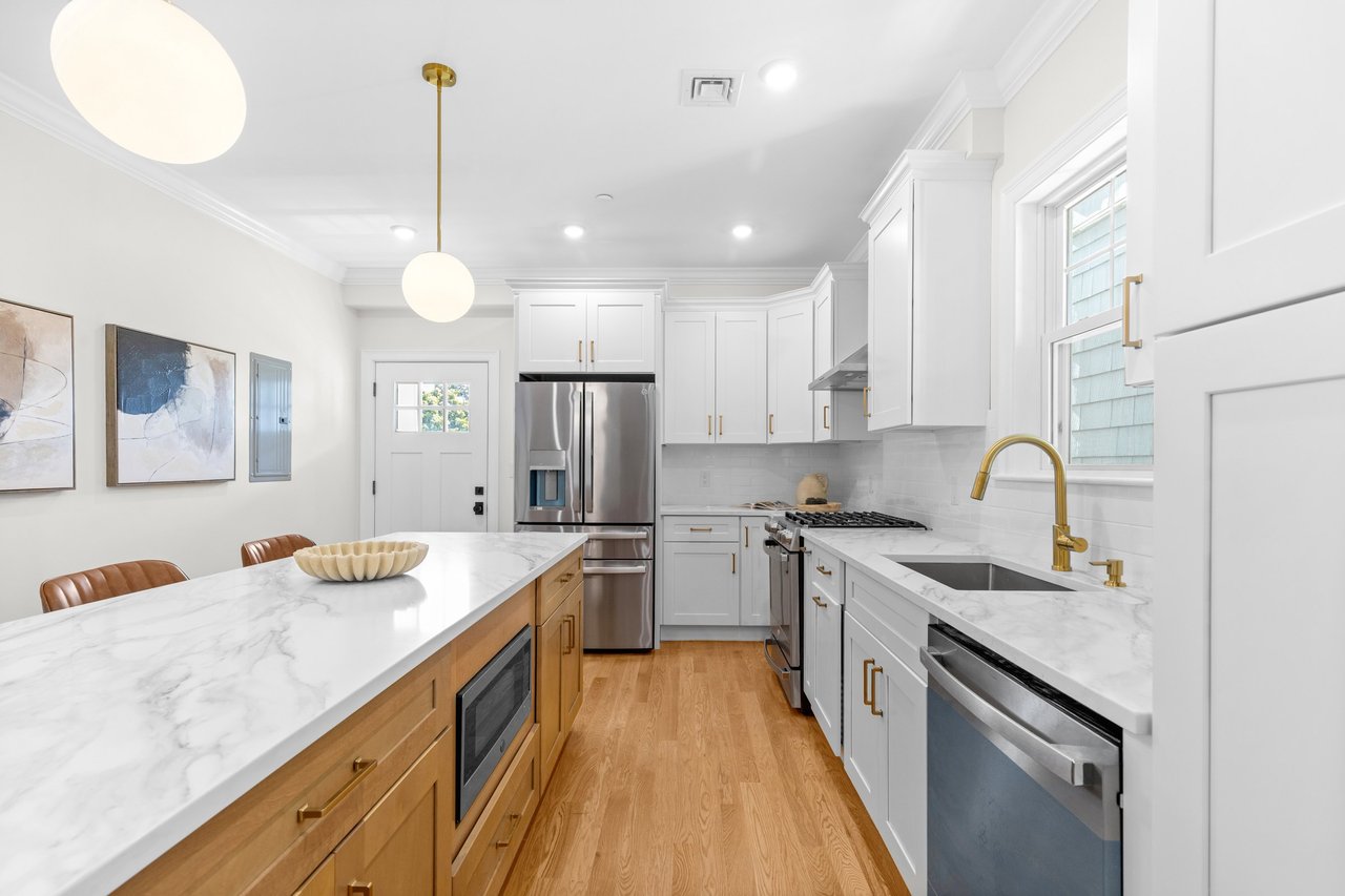 13 Langmaid Ave # 2